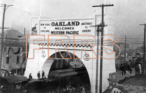1stPassTrain_8-22-1910_OaklandCA-05_thumbnail.jpg